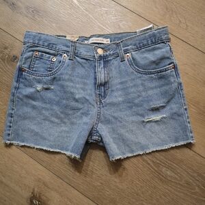 NWT With *flaw* Girls Levi's Distressed Denim Girlfriend Shorty Short